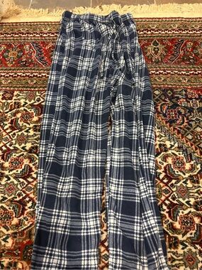 Nautica Navy and White Plaid Jogger Pants